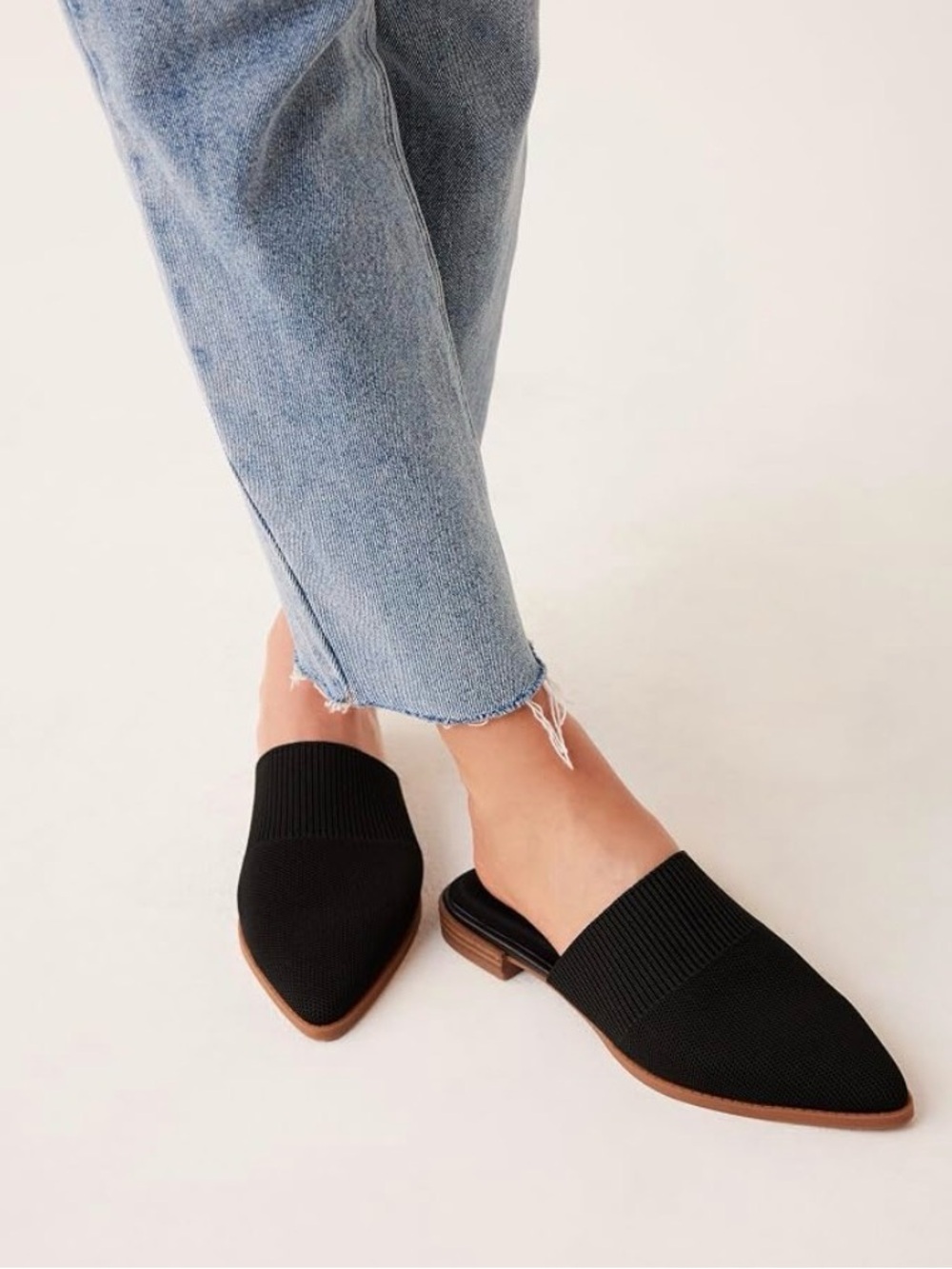 Anne Klein IFlex Black Pointed Knit Mules Size 7 - Picture 1 of 8